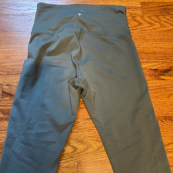 Green Old Navy leggings - Picture 2 of 5
